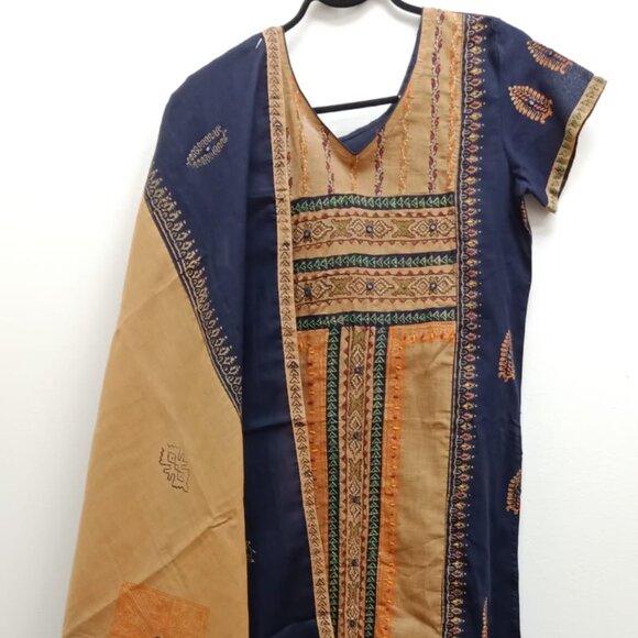 Dachine Cotton - Picture 1 of 2